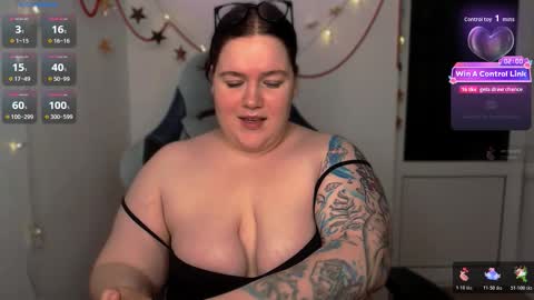 Tina online show from December 2025 11:34:01 PM