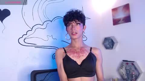 trinity_knox online show from November 2025 03:55:02 PM