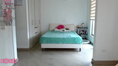 Snapshot of trinity_prestige chatting on April 2026 05:51:02 PM TRINITY online show from April 2026 05:51:02 PM