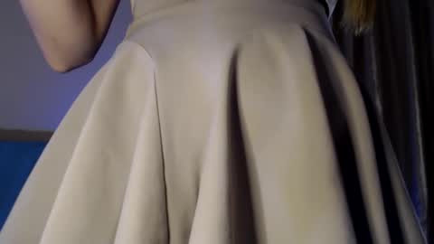 Snapshot of trioa chatting on November 2025 07:27:01 PM Tony and Kristina wait you everyday start 2230-0000 GMT online show from November 2025 07:27:01 PM