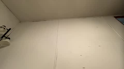 tripod99999 online show from March 2026 06:14:01 PM