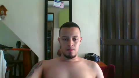 tripode2017 online show from January 2025 05:45:02 PM