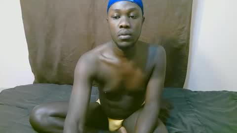 Tris6 online show from October 2025 05:59:02 PM