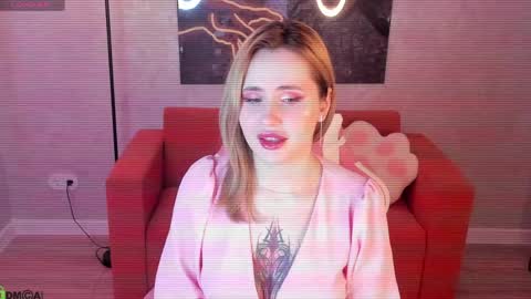 Snapshot of trisha_domina chatting on April 2026 04:04:02 AM Seatoriya online show from April 2026 04:04:02 AM