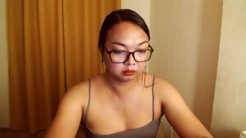 Snapshot of trishakera chatting on November 2025 02:00:01 AM trisha online show from November 2025 02:00:01 AM