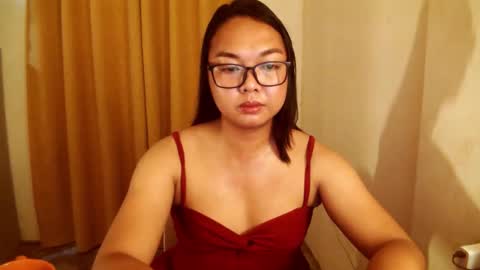 Snapshot of trishakera chatting on November 2025 01:50:01 PM trisha online show from November 2025 01:50:01 PM