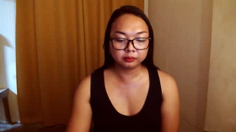 Snapshot of trishakera chatting on November 2025 12:19:02 PM trisha online show from November 2025 12:19:02 PM