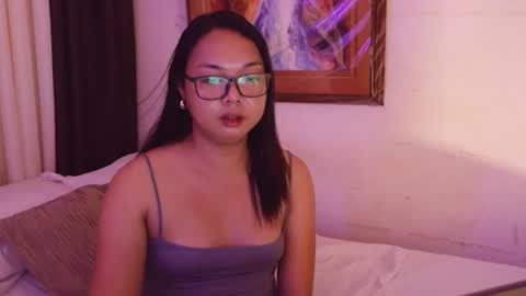 Snapshot of trishakera chatting on April 2026 02:20:02 AM trisha online show from April 2026 02:20:02 AM