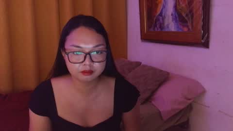 Snapshot of trishakera chatting on April 2026 12:12:01 PM trisha online show from April 2026 12:12:01 PM