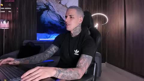 Alexander online show from October 2025 08:59:02 PM