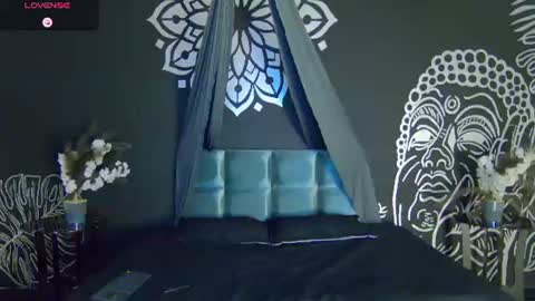 Snapshot of trisstan_kane chatting on June 2026 12:03:02 PM trisstan_kane online show from June 2026 12:03:02 PM