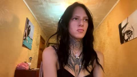 Snapshot of tristalevy chatting on October 2025 06:12:01 AM Sofa Im new here and so far I do not take off the panties online show from October 2025 06:12:01 AM