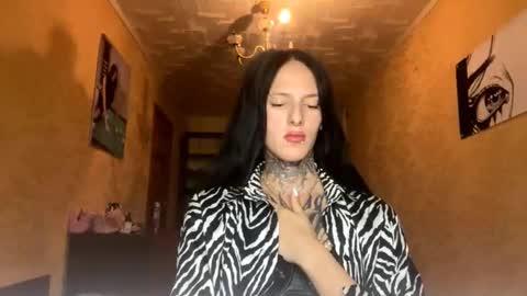 Snapshot of tristalevy chatting on October 2025 03:22:02 PM Sofa Im new here and so far I do not take off the panties online show from October 2025 03:22:02 PM
