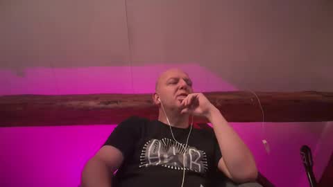 Snapshot of tritonspace chatting on April 2026 02:50:02 AM Triton online show from April 2026 02:50:02 AM