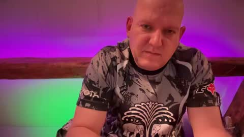 Snapshot of tritonspace chatting on April 2026 07:58:01 PM Triton online show from April 2026 07:58:01 PM