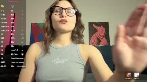 Snapshot of trixibell chatting on April 2026 04:19:01 AM trixibell online show from April 2026 04:19:01 AM