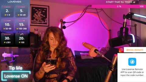 Snapshot of trixiedivine chatting on March 2026 12:27:01 AM Trixie Divine online show from March 2026 12:27:01 AM