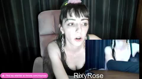Snapshot of trixyrose chatting on December 2024 02:20:02 AM RixyRose online show from December 2024 02:20:02 AM