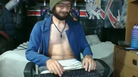 Snapshot of trizquelmen chatting on February 2025 03:58:01 PM Andrew online show from February 2025 03:58:01 PM