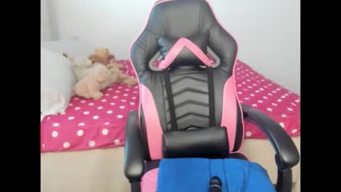 Snapshot of trizzytariaa chatting on March 2025 03:02:01 PM Taria online show from March 2025 03:02:01 PM