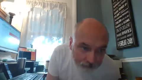 Snapshot of trodgers136 chatting on December 2024 06:49:02 PM TRodgers online show from December 2024 06:49:02 PM