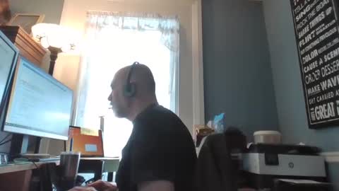 Snapshot of trodgers136 chatting on January 2025 06:40:01 PM TRodgers online show from January 2025 06:40:01 PM