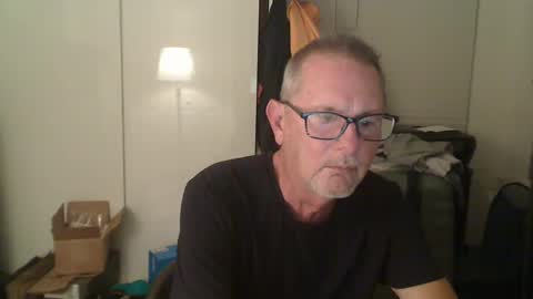 Snapshot of troffer1020 chatting on December 2024 01:36:02 AM Troffer online show from December 2024 01:36:02 AM