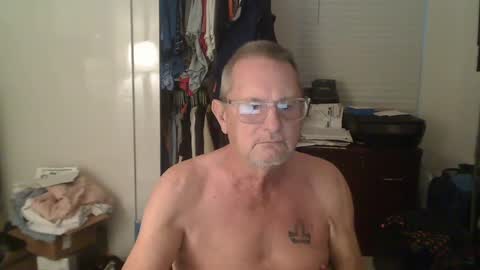 Snapshot of troffer1020 chatting on January 2025 10:56:01 PM Troffer online show from January 2025 10:56:01 PM