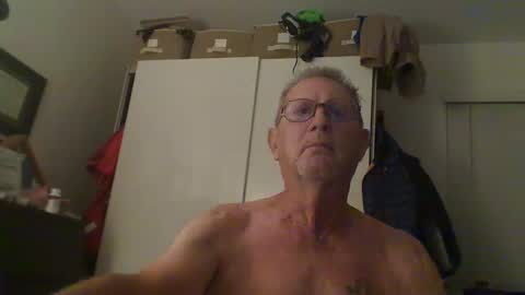 Snapshot of troffer1020 chatting on October 2025 11:38:02 PM Troffer online show from October 2025 11:38:02 PM