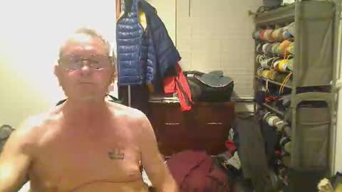 Snapshot of troffer1020 chatting on February 2026 12:20:01 AM Troffer online show from February 2026 12:20:01 AM