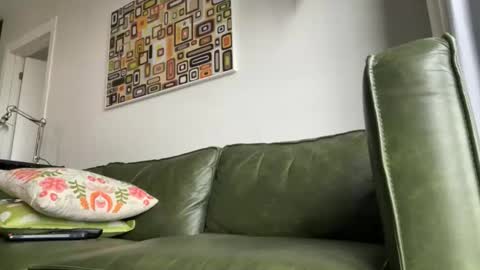 tropicalmann2002 online show from May 2026 10:20:01 AM