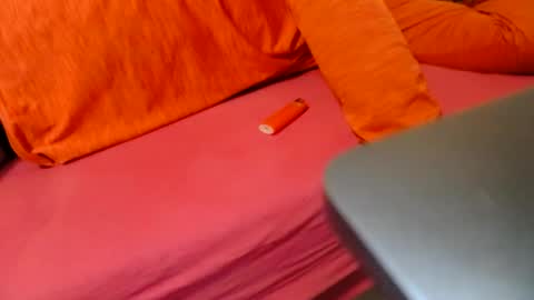 Snapshot of tropichot418 chatting on January 2025 07:25:02 AM Tropichot online show from January 2025 07:25:02 AM