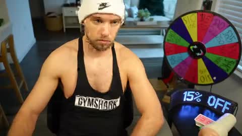 Snapshot of troy_greenxo chatting on June 2026 09:25:01 PM Troy Green online show from June 2026 09:25:01 PM