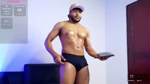 Snapshot of troy_lee1 chatting on June 2026 12:31:01 AM online show from June 2026 12:31:01 AM