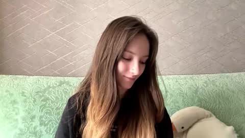 Snapshot of troybailly chatting on March 2026 08:22:02 AM Hello Viola here Help me to make 50 thumbs up 333 online show from March 2026 08:22:02 AM