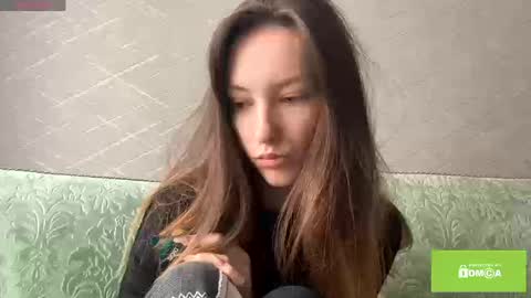 Snapshot of troybailly chatting on March 2026 08:09:01 AM Hello Viola here Help me to make 50 thumbs up 333 online show from March 2026 08:09:01 AM