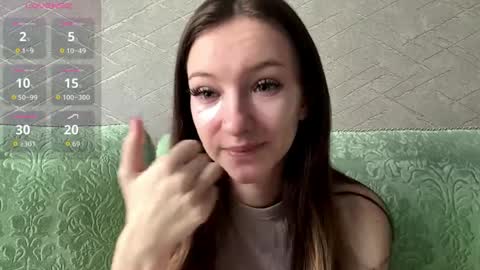 Snapshot of troybailly chatting on April 2026 05:08:02 AM Hello Viola here Help me to make 50 thumbs up 333 online show from April 2026 05:08:02 AM