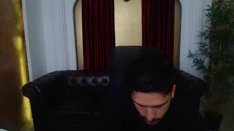 Snapshot of troywade chatting on May 2026 04:43:02 AM TroyWade online show from May 2026 04:43:02 AM