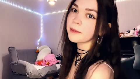 Snapshot of trudiecavaliere chatting on April 2026 03:09:01 PM Esmi online show from April 2026 03:09:01 PM