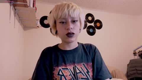 Cait online show from October 2025 04:57:01 AM