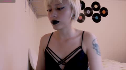 Cait online show from October 2025 02:34:01 AM