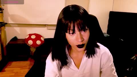 Cait online show from November 2025 05:42:02 AM