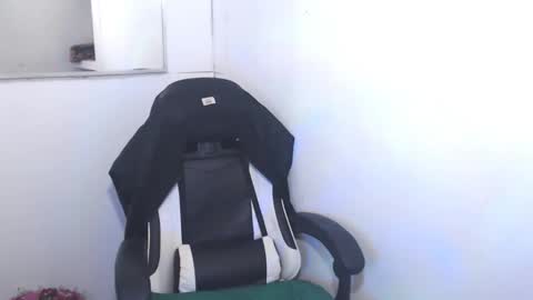 ts_lovelicious online show from November 2025 07:19:02 AM