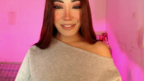 Snapshot of ts_romantika69 chatting on June 2026 04:05:01 AM The Girl Named Romantika online show from June 2026 04:05:01 AM