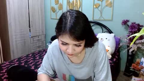 Snapshot of tsempress chatting on January 2025 04:55:02 PM SHENA online show from January 2025 04:55:02 PM