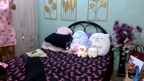 Snapshot of tsempress chatting on March 2025 12:37:01 PM SHENA online show from March 2025 12:37:01 PM