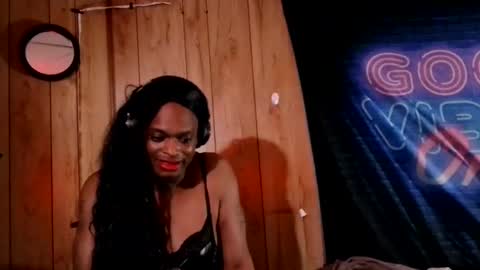 TsNitra online show from September 2025 07:15:02 PM