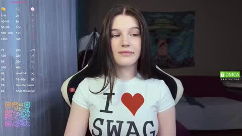 Snapshot of tsukuemi_no_mikoto chatting on March 2026 03:09:02 AM Sonya on vacation until online show from March 2026 03:09:02 AM