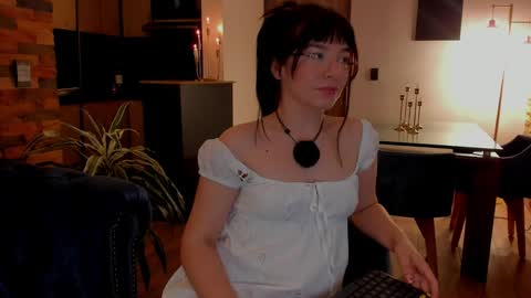 Snapshot of tsukys_spell chatting on April 2026 01:17:01 AM Tsuky online show from April 2026 01:17:01 AM