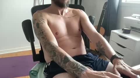 Snapshot of tt_boy2000 chatting on October 2025 04:26:02 PM TT Boy2000 online show from October 2025 04:26:02 PM